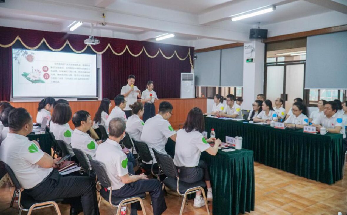 厚植廉潔文化 弘揚尚廉清風(fēng)——佛陶集團黨支部、教育公司黨支部聯(lián)合開展支部開放日活動
